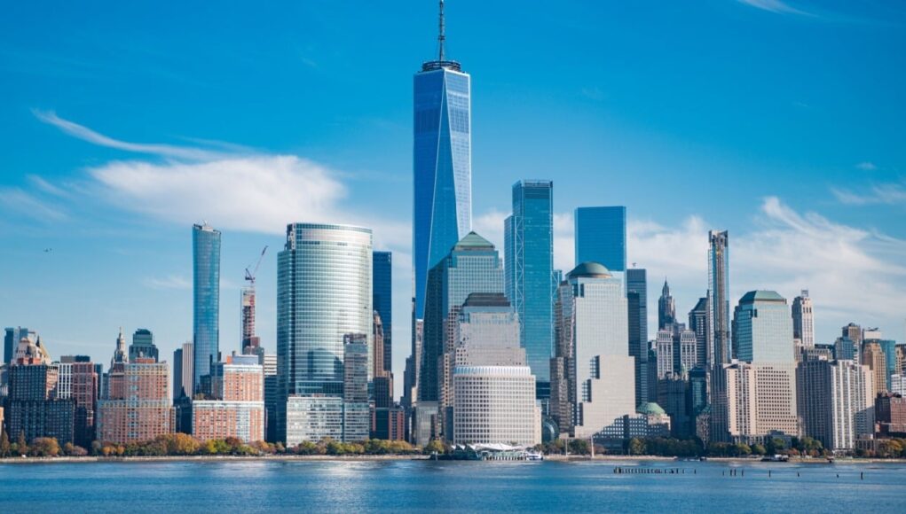 new-york-city-skyline-in-midtown-manhattan.jpg