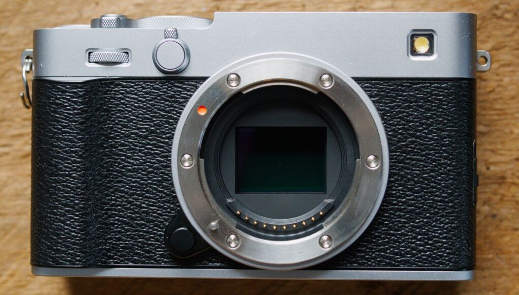 Fujifilm20XE520front20SOURCE20Scott20Gilbertson.jpg