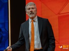 Strategy ($MSTR) Hits 52-Week Low As Bitcoin Crashes To $83k