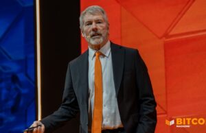 Strategy ($MSTR) Hits 52-Week Low As Bitcoin Crashes To $83k