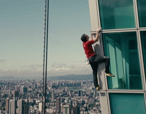 Social media reacts as Alex Honnold climbs Taipei 101 skyscraper