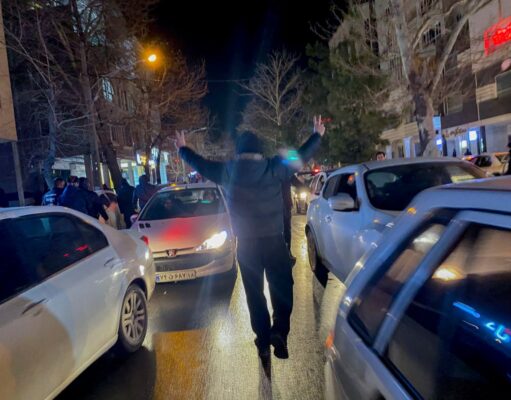 Internet collapses in Iran amid protests over economic crisis