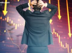 Altcoin Market Cap Slides Below $1T as Trump’s 15% Global Tariff Threat Rattles Investors