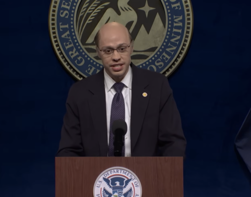 ‘SNL’ Cold Open features Pete Davidson as Tom Homan