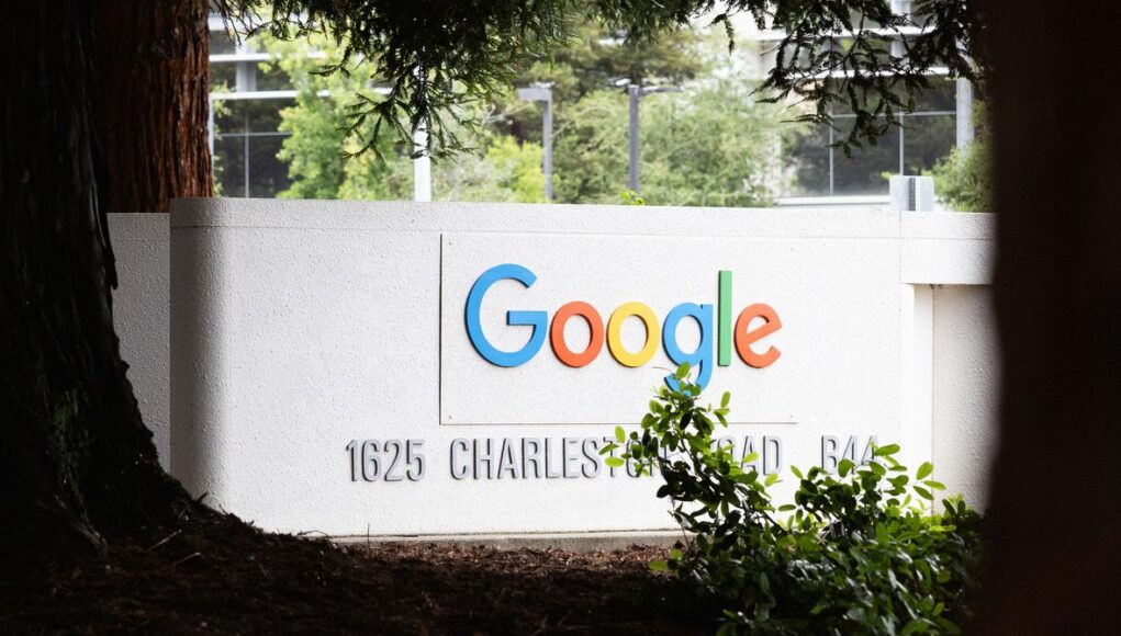 Google-Employee-Accused-of-Turning-Insider-Information-Into-1-Million-Business-2272777124.jpg
