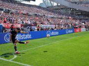 How Can Soccer Players Bend Their Shots in Midair?