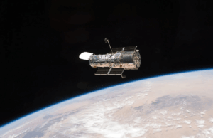 Hubble Image Shows Gravity Warping Distant Galaxies