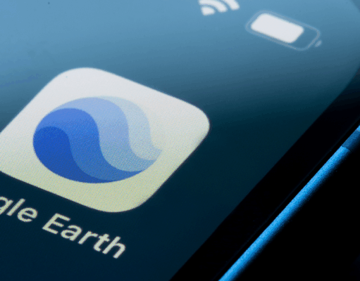 Google Earth’s Hidden Flight Simulator Is Now Playable in Web Browsers