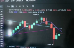 Trump Crypto Profits Hit $1B as Bitcoin Crashes 50% From Its ATH