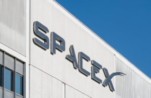 Cathie Wood Says SpaceX Could Become ‘the Most Important Company in History’ Despite 48% Stock Slide