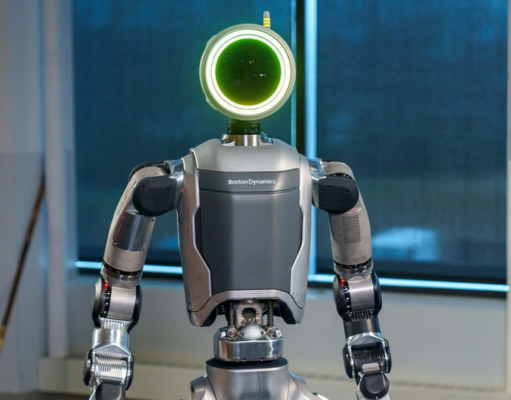 Boston Dynamics’ Atlas Robot Can Change Its Own Battery in Under 3 Minutes