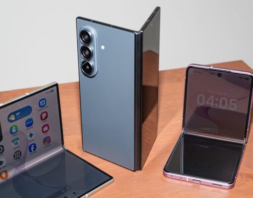 Here’s Samsung’s Advice for Apple and Its Upcoming Folding iPhone