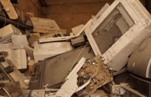 A Big Tech Company Buried 2,700 Early GUI PCs in 1989 and Shaped Today’s Desktop