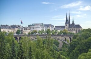 Spanish Banking Giant Cecabank Takes Crypto Custody Push to Luxembourg – Bitcoin News